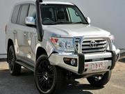 Toyota Land Cruiser 8 cylinder Dies