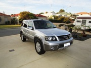 2007 Ford Escape XLT 4 x 4 Wagon (Silver) - Reduced for Quick Sale